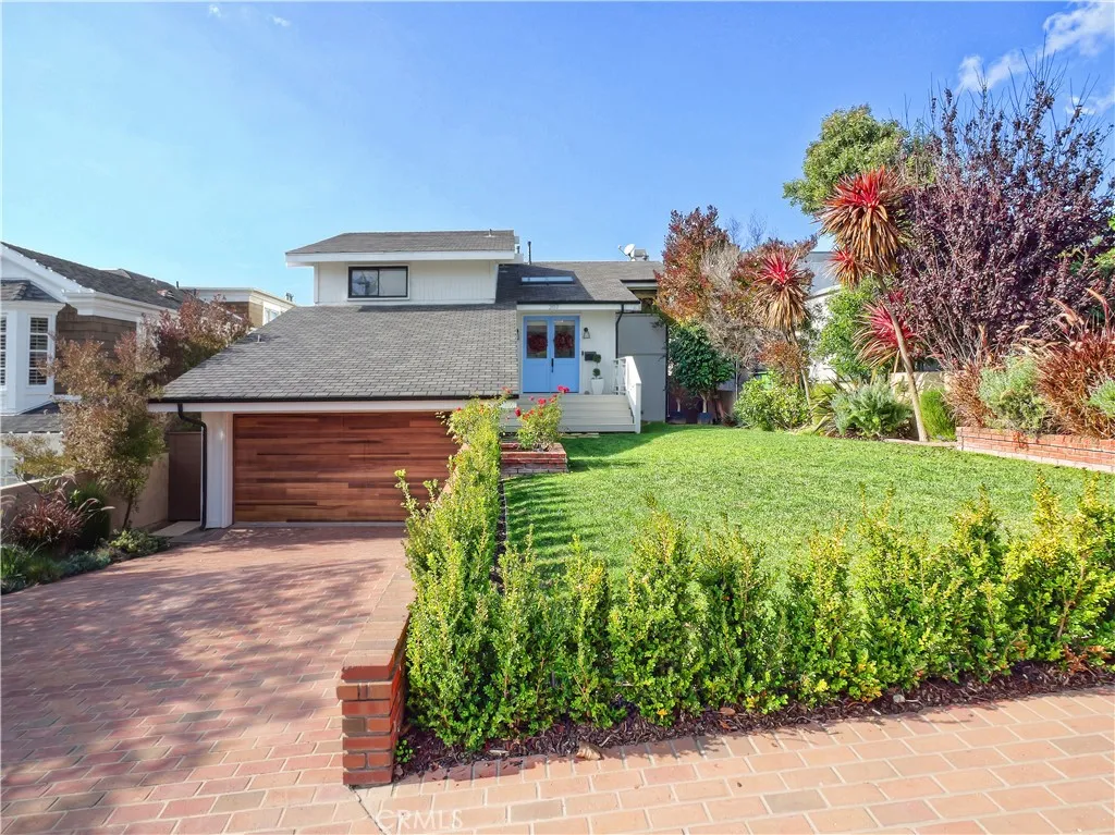Additional image 2 of 207 S Poinsettia Avenue, Manhattan Beach, CA 90266