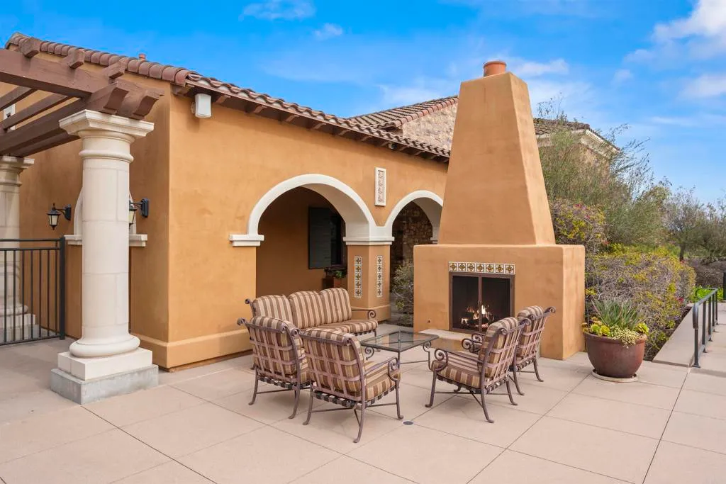 Additional image 113 of 2753 Bellezza Dr, San Diego, CA 92108