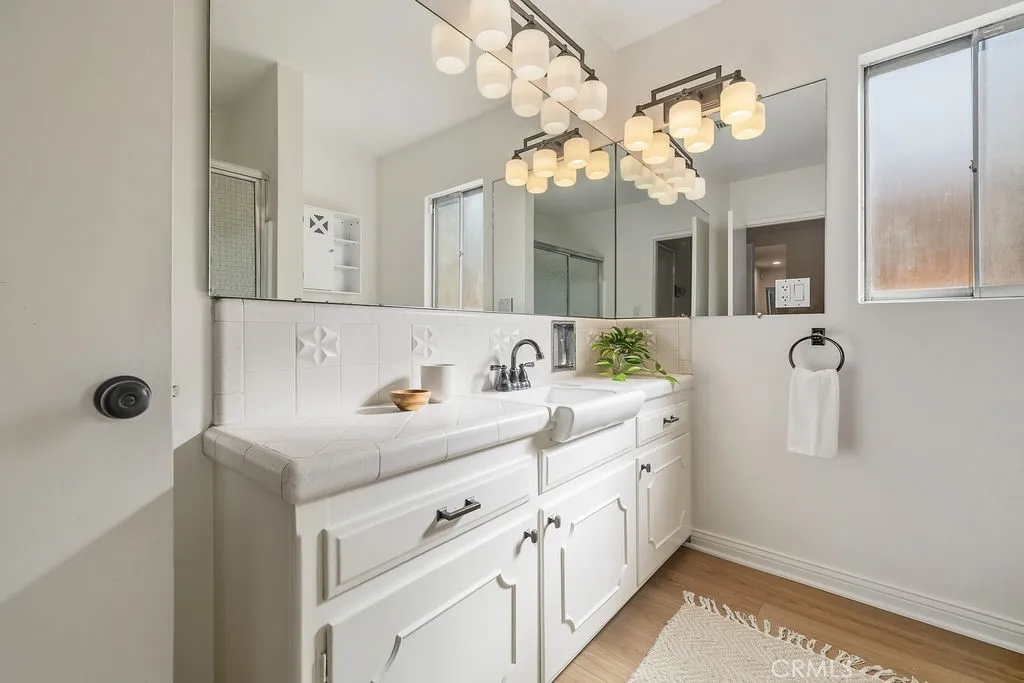 Additional image 42 of 5725 Rhodes Avenue, Valley Village, CA 91607