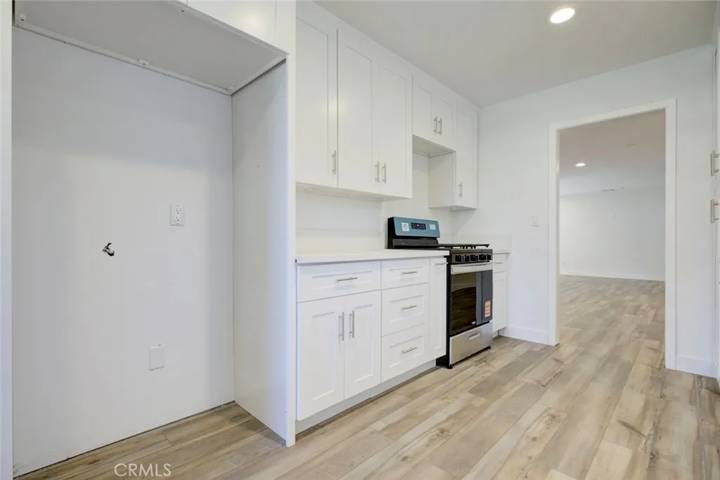 Additional image 44 of 20264 Lassen Street, Chatsworth, CA 91311