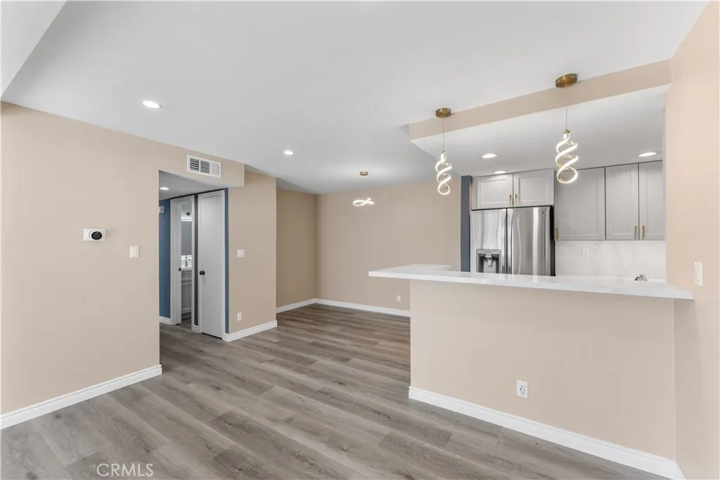 Additional image 75 of 15511 Sherman Way Unit 1, Van Nuys, CA 91406