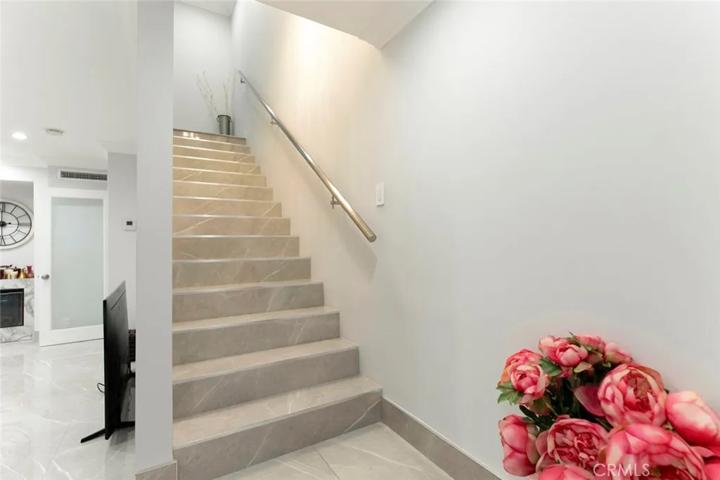 Additional image 82 of 7901 Via Stefano, Burbank, CA 91504