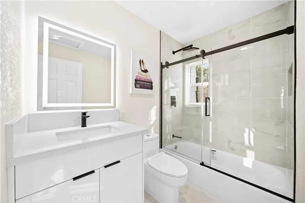 Additional image 21 of 713 Flower Ave, Venice, CA 90291