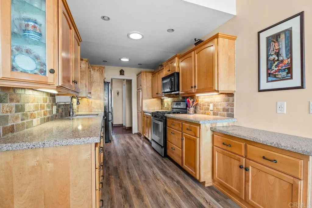 Additional image 12 of 4057 Calavo Dr, La Mesa, CA 91941