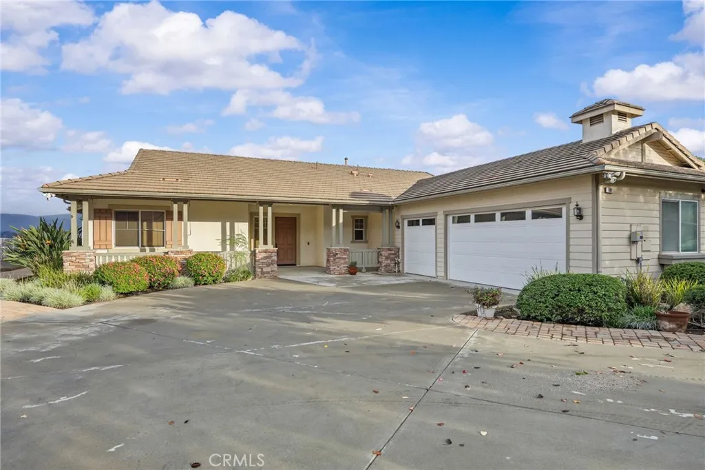 Additional image 55 of 101 Via De La Valle, Lake Elsinore, CA 92532