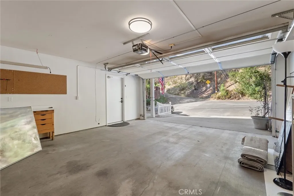 Property image for 4558 Jessica Dr, Los Angeles, CA 90065