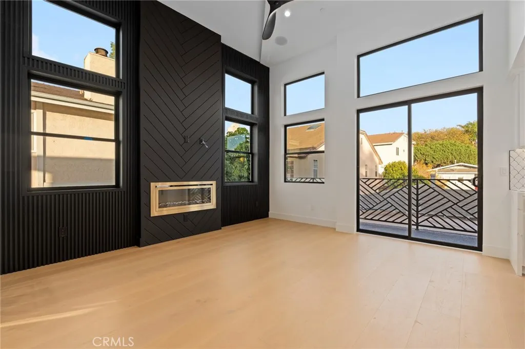 Additional image 5 of 110 S Irena Avenue Unit B, Redondo Beach, CA 90277