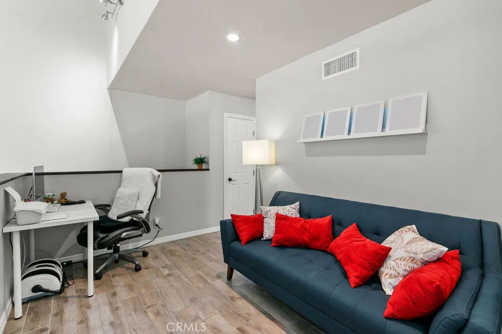 Additional image 39 of 2961 S Fairview St Unit B, Santa Ana, CA 92704