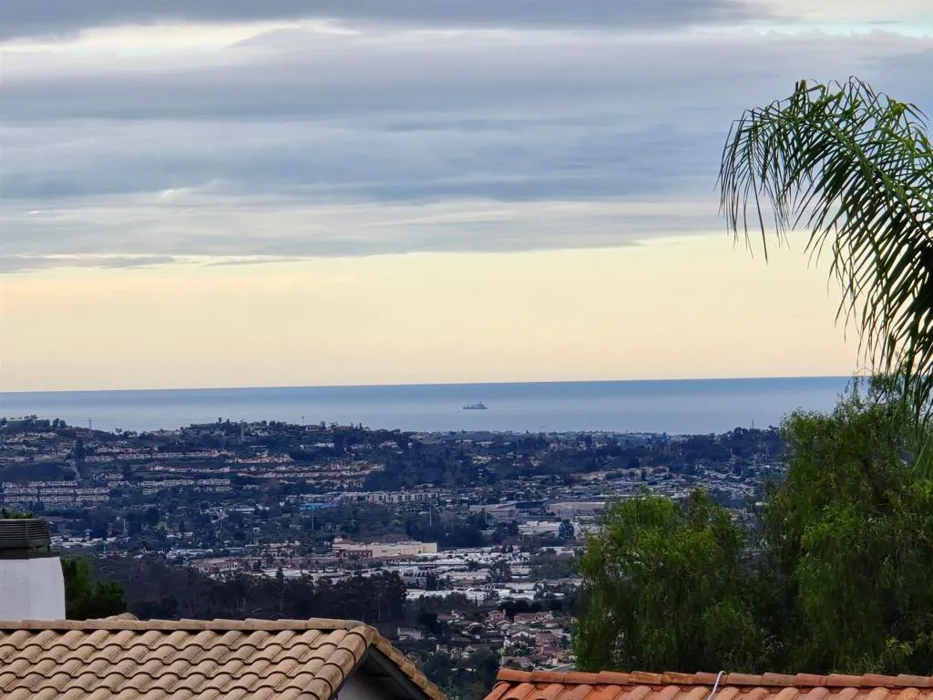 Additional image 77 of 2466 Bear Rock Gln, Escondido, CA 92026