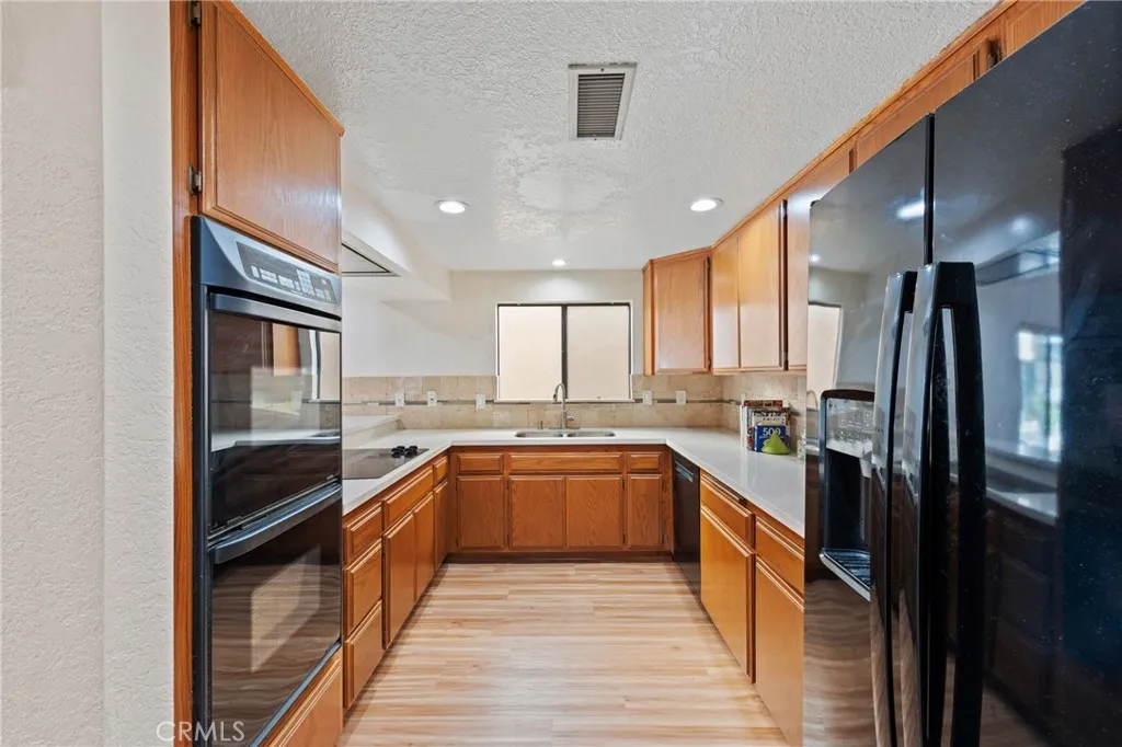 Additional image 15 of 1832 Redcliff Street, Los Angeles, CA 90026