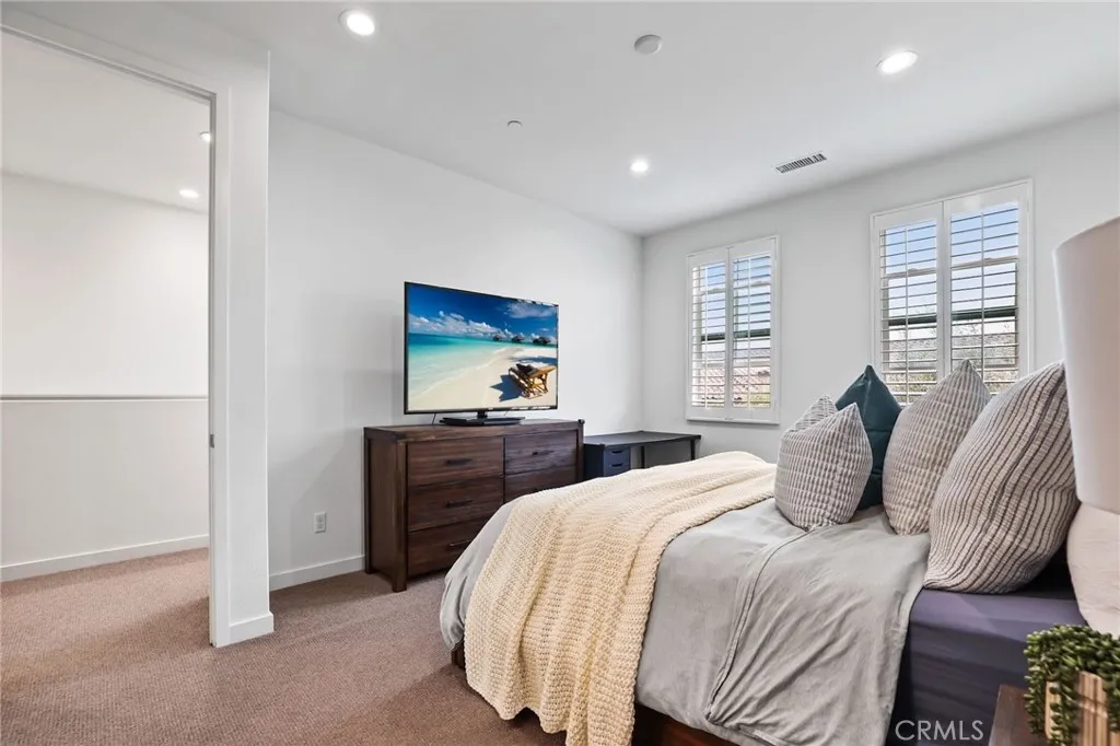 Additional image 57 of 53 Savannah, Lake Forest, CA 92630