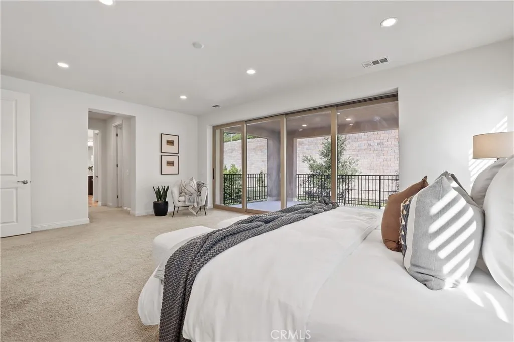 Additional image 38 of 5567 Heritage Oak Dr, Lake Forest, CA 92679