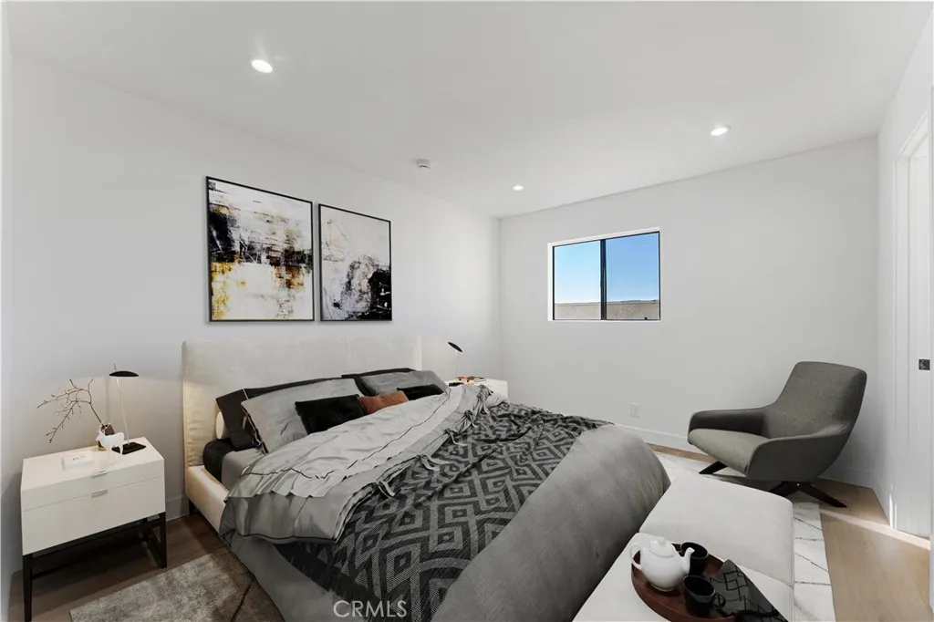 Additional image 44 of 10219 Pinewood Unit 2, Tujunga, CA 91042