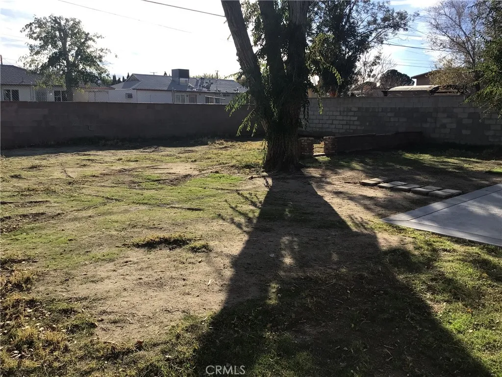 Property image for 1202 W Lumber St, Lancaster, CA 93534