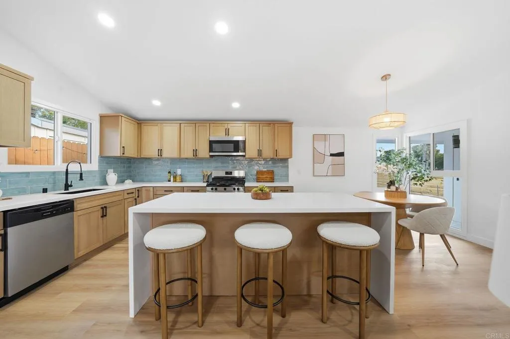 Additional image 58 of 2828 Mission Village Dr, San Diego, CA 92123