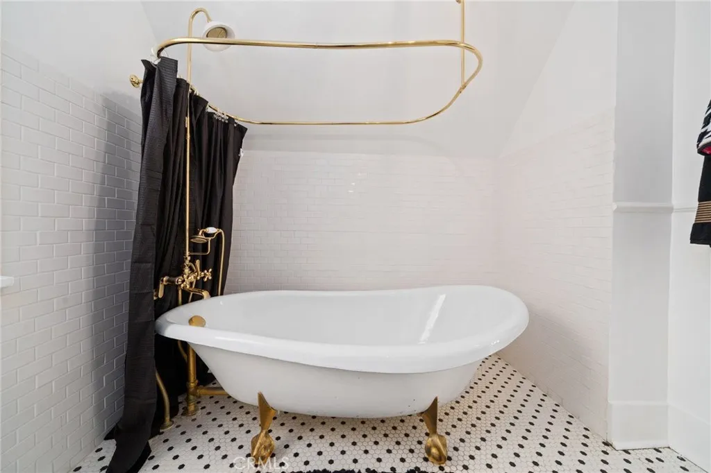 Additional image 56 of 1148 Chestnut Avenue, Long Beach, CA 90813