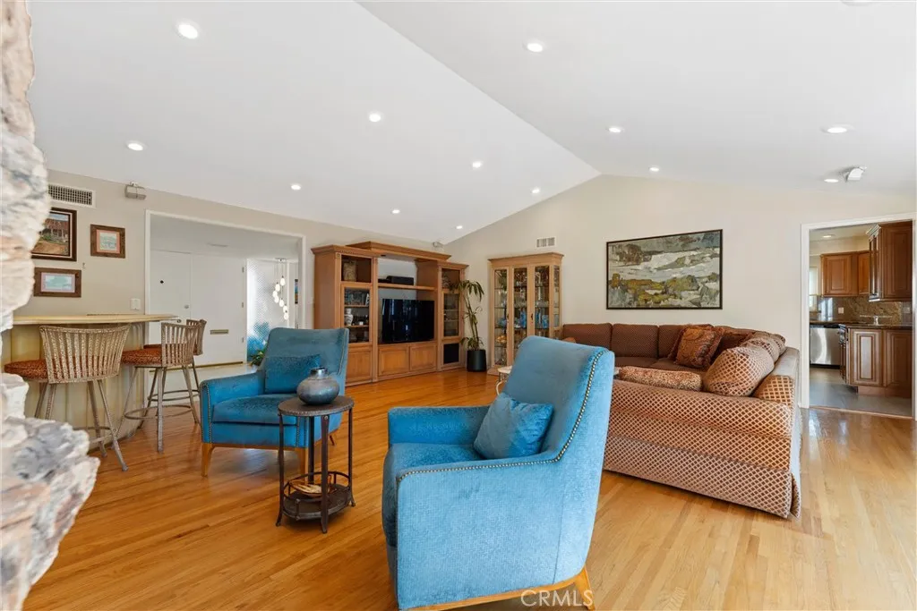 Additional image 17 of 4845 Parkglen Ave, View Park, CA 90043