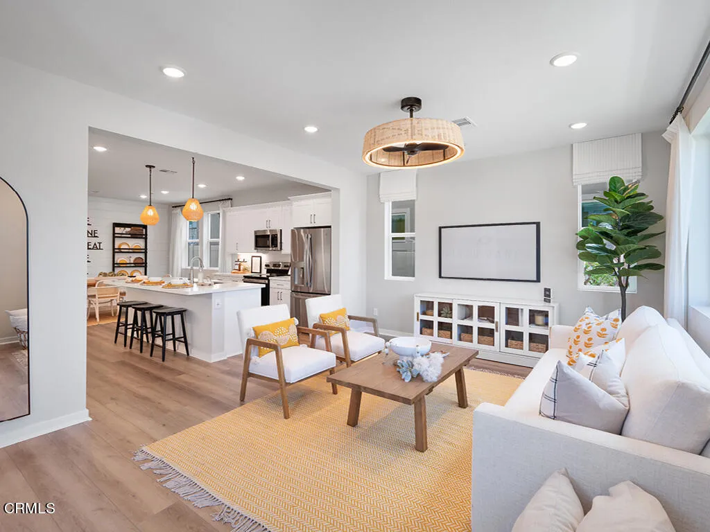 Additional image 2 of 103 Yellow Birch Lane, Piru, CA 93040