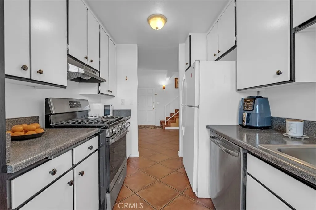 Additional image 19 of 18645 Hatteras Street Unit 230, Tarzana, CA 91356