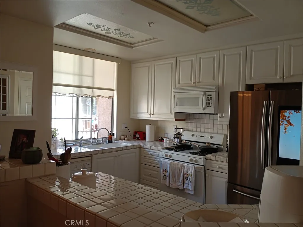 Additional image 52 of 335 W Summerfield Cir, Anaheim, CA 92802