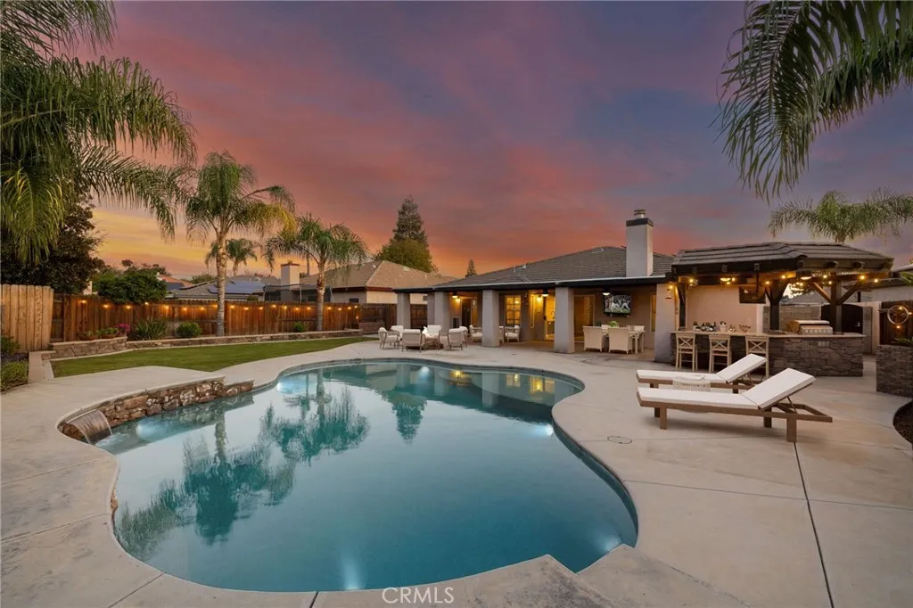 Additional image 8 of 9804 Anaparno Ct, Bakersfield, CA 93312