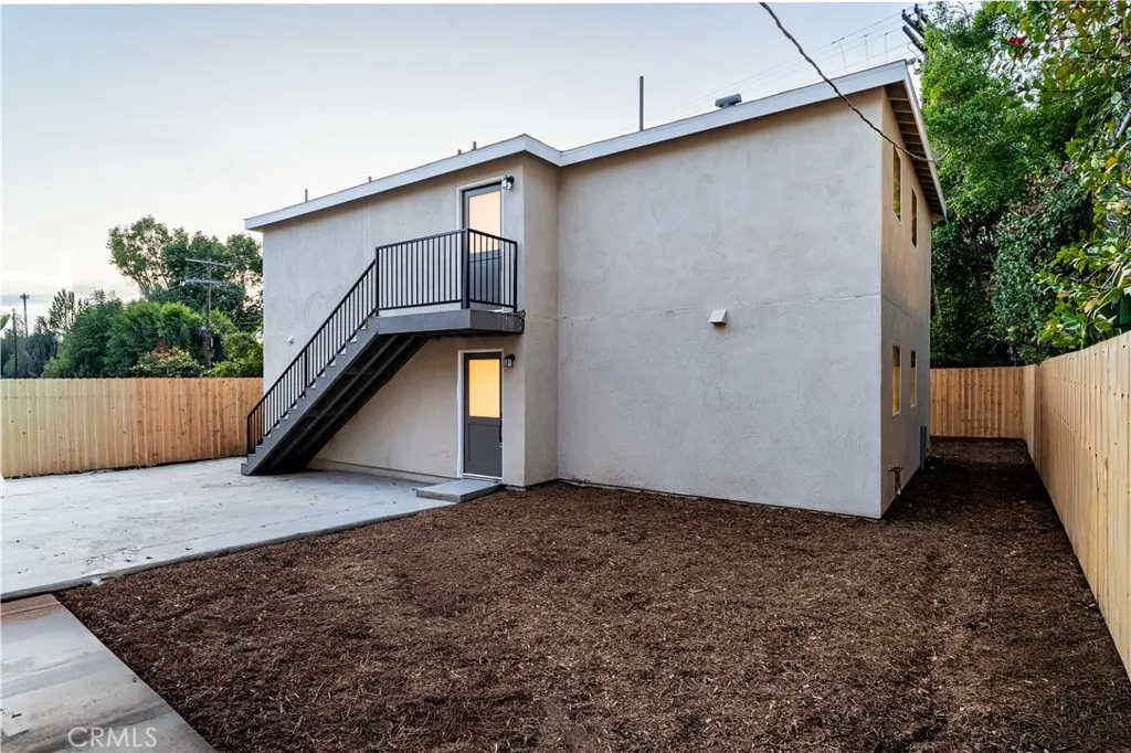 Additional image 73 of 1189 Crenshaw Boulevard, Los Angeles, CA 90019