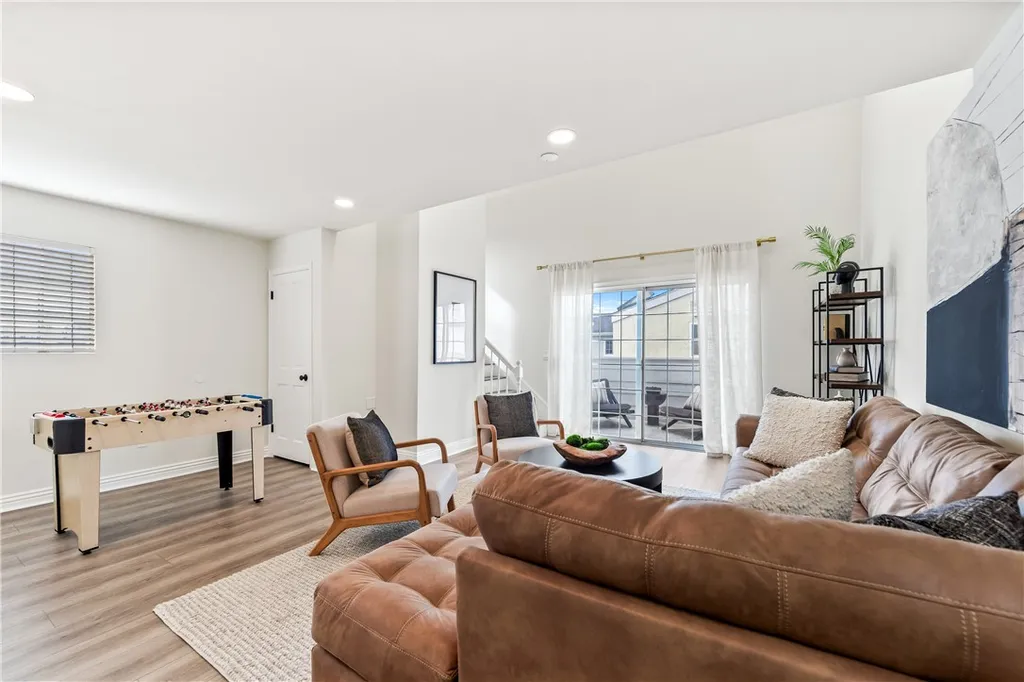 Additional image 38 of 423 18th Street, Huntington Beach, CA 92648