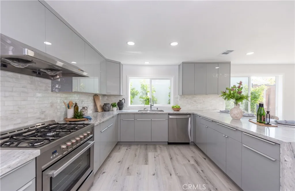 Additional image 10 of 39 Cape Cod, Irvine, CA 92620