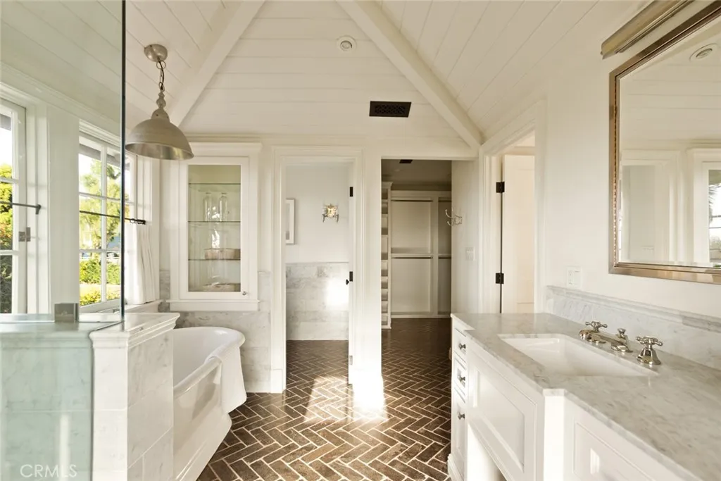 Additional image 108 of 326 Ruby St, Laguna Beach, CA 92651