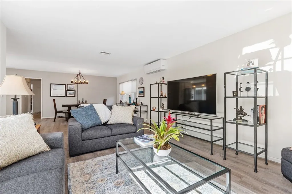 Additional image 42 of 15201 Nottingham Ln, Huntington Beach, CA 92647