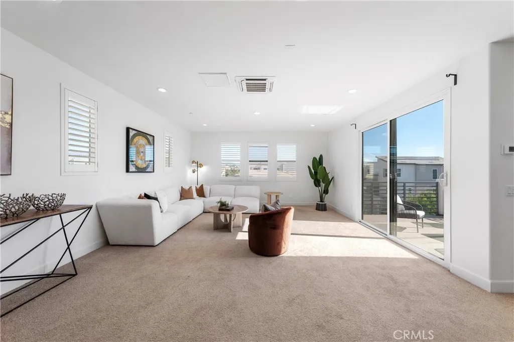 Additional image 22 of 105 Shear, Irvine, CA 92618