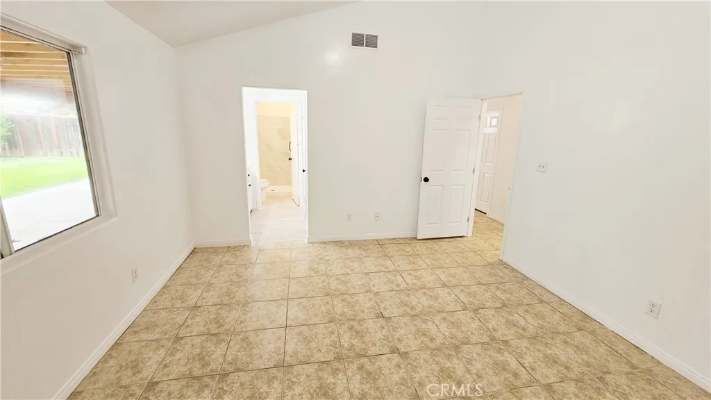 Additional image 95 of 5020 Trabuco Canyon Dr, Bakersfield, CA 93307