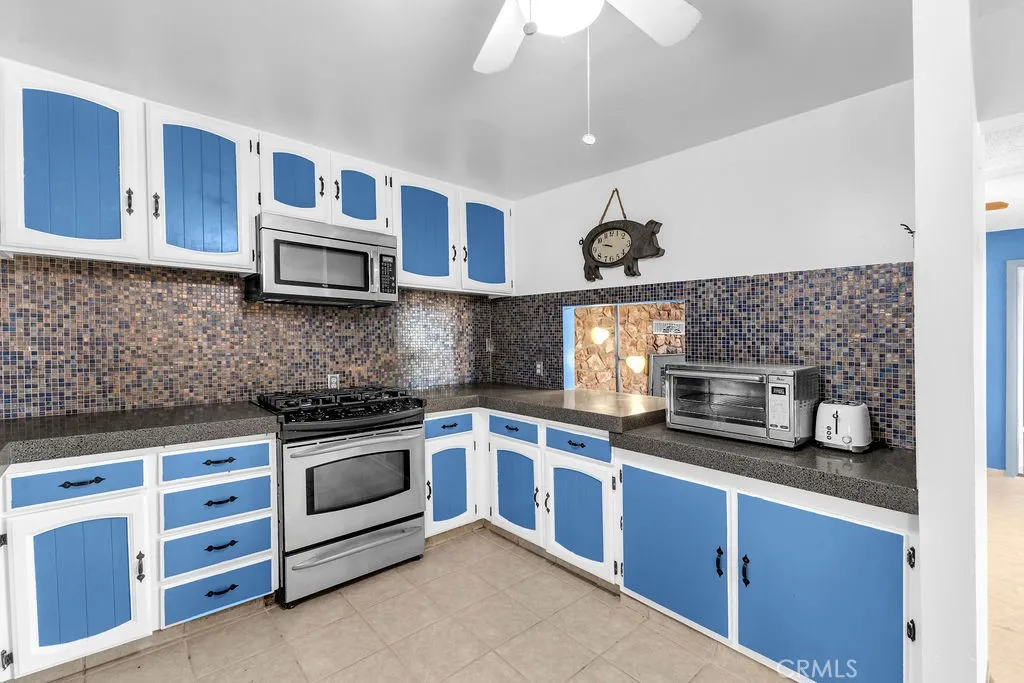 Additional image 72 of 1998 Cambria Avenue, Landers, CA 92285