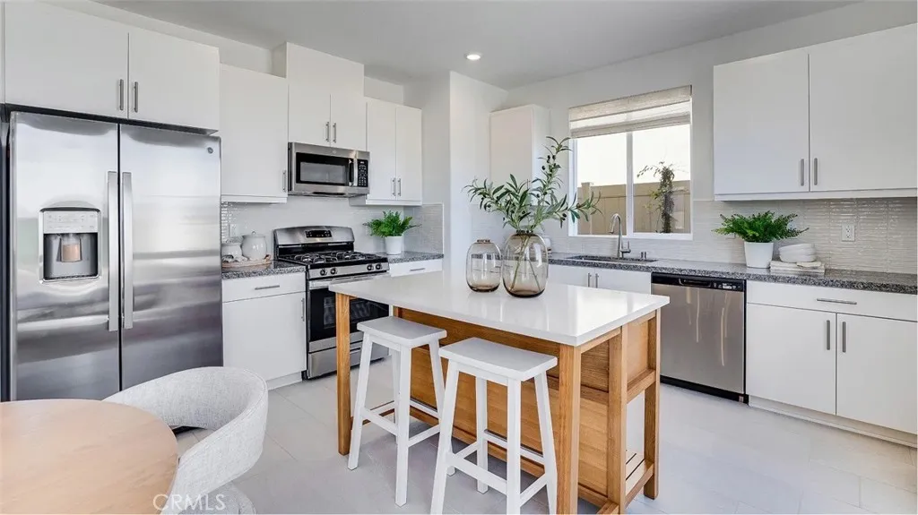 Additional image 2 of 17848 Kinley Street, Hesperia, CA 92345