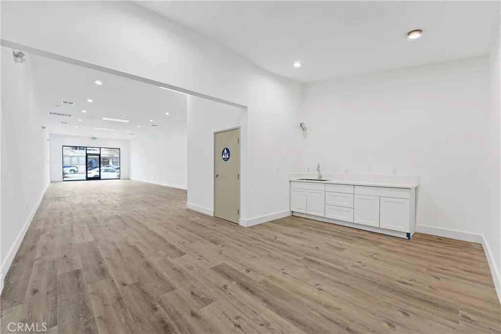 Additional image 34 of 5310 Laurel Canyon, Valley Village, CA 91607