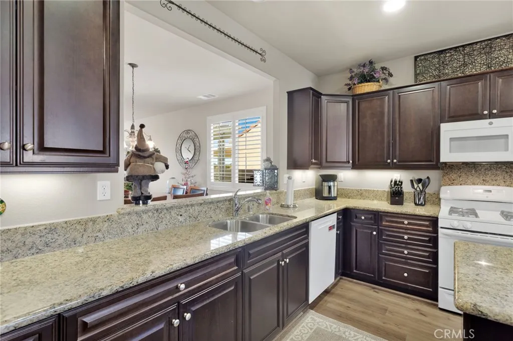 Additional image 68 of 10332 Darby Rd, Apple Valley, CA 92308