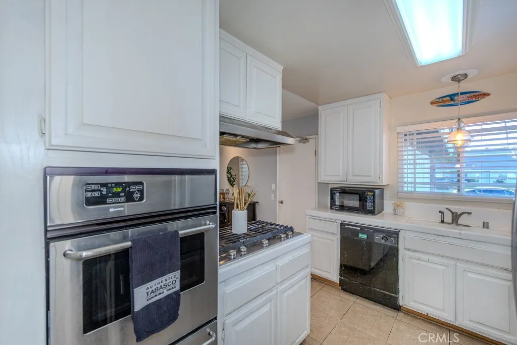 Additional image 11 of 130 N Lohrum Ln, Anaheim Hills, CA 92807