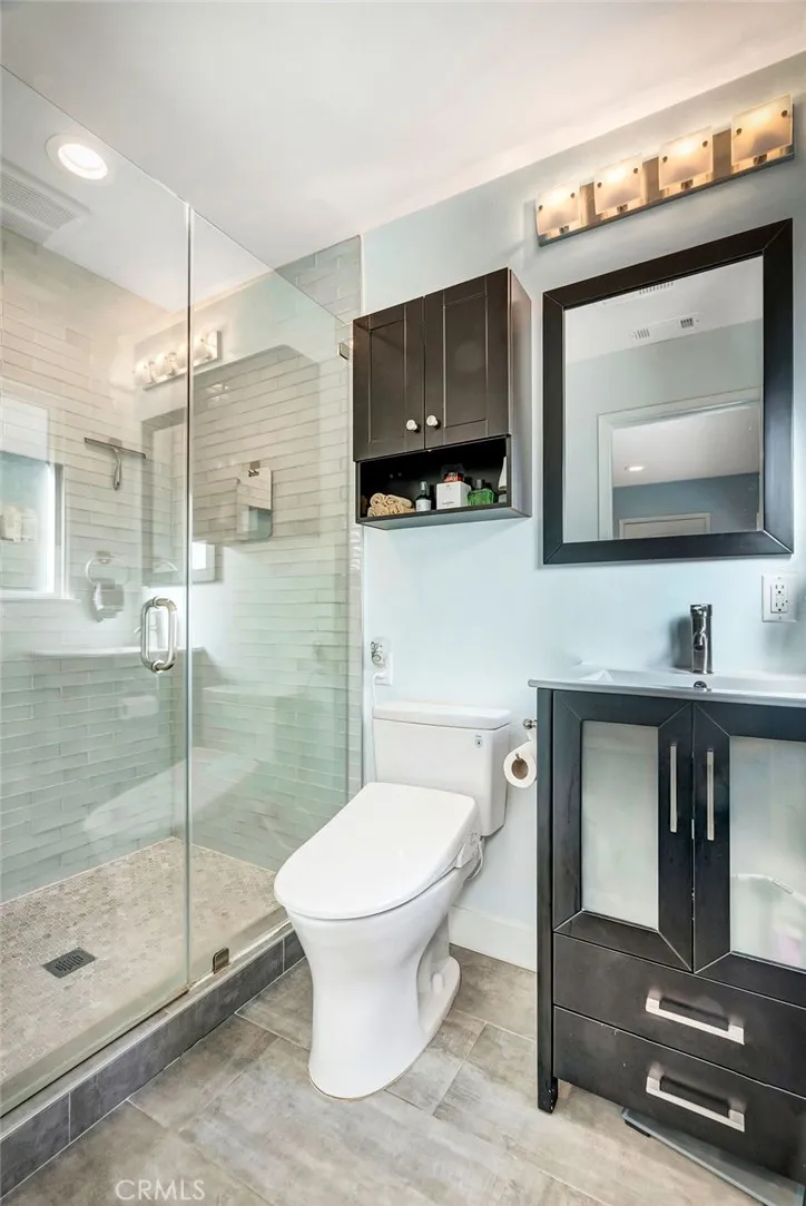 Additional image 74 of 17232 Elkwood St, Lake Balboa, CA 91406