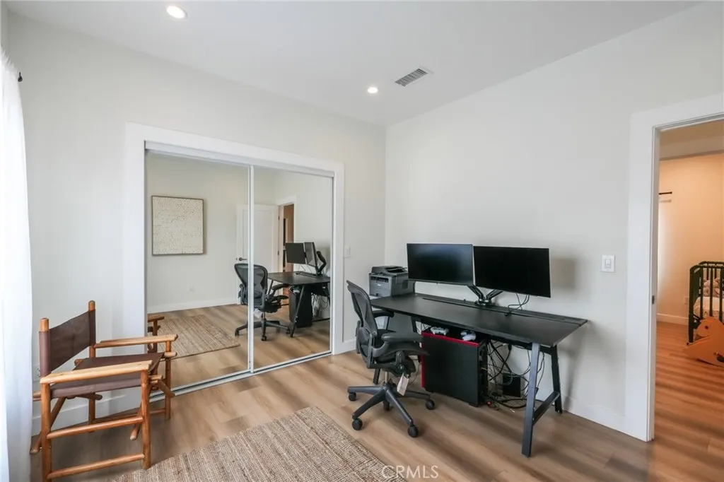 Additional image 84 of 3958 Seneca Avenue, Los Angeles, CA 90039