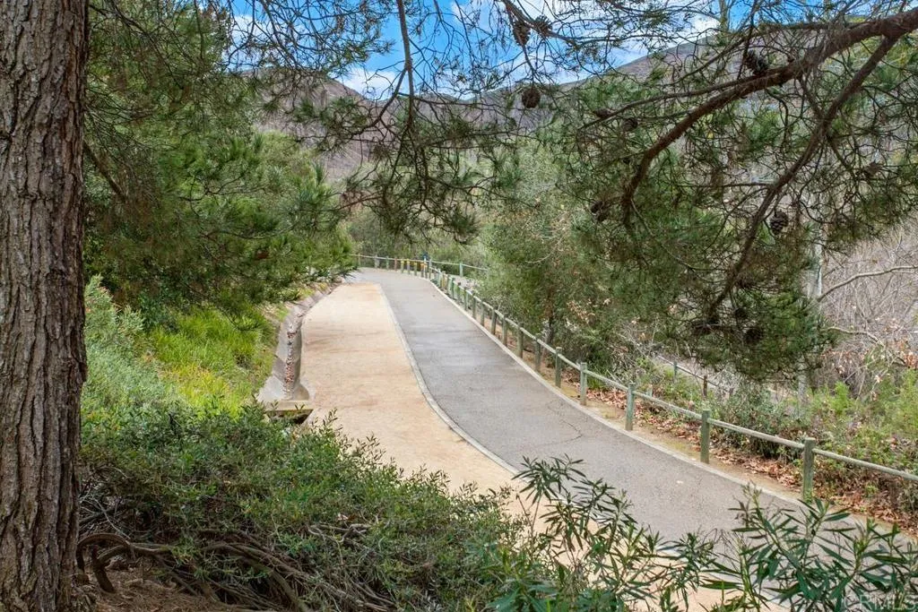 Additional image 127 of 866 Windridge Circle, San Marcos, CA 92078