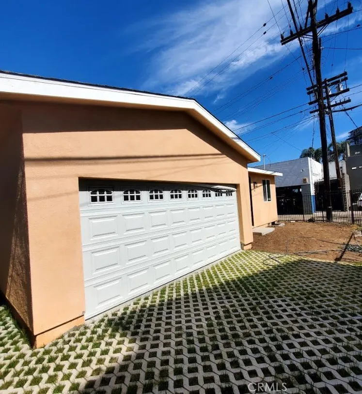 Additional image 36 of 3765 Globe, Los Angeles, CA 90066