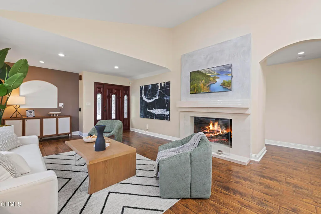 Additional image 6 of 4961 Alcove Avenue, Valley Village, CA 91607