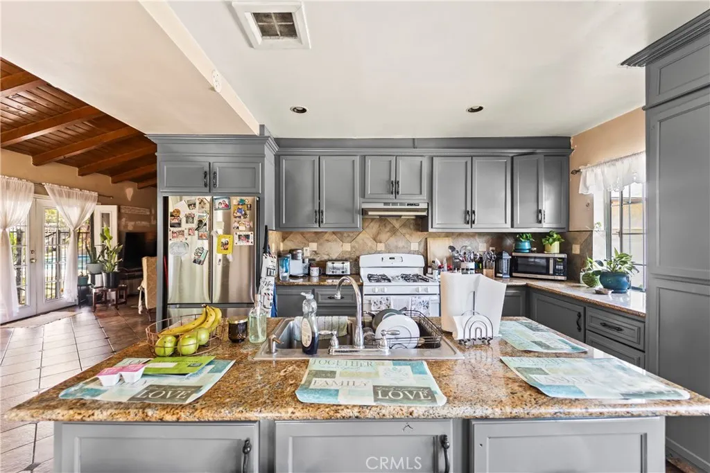 Additional image 48 of 822 Corona Ave, Corona, CA 92879