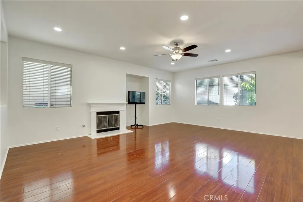 Additional image 6 of 27 Ohio, Irvine, CA 92606