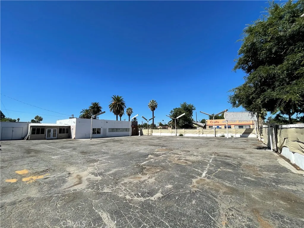 Additional image 30 of 1443 N E, San Bernardino, CA 92405