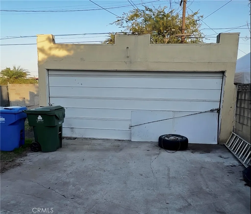 6306 5th Avenue, Los Angeles, CA 90043