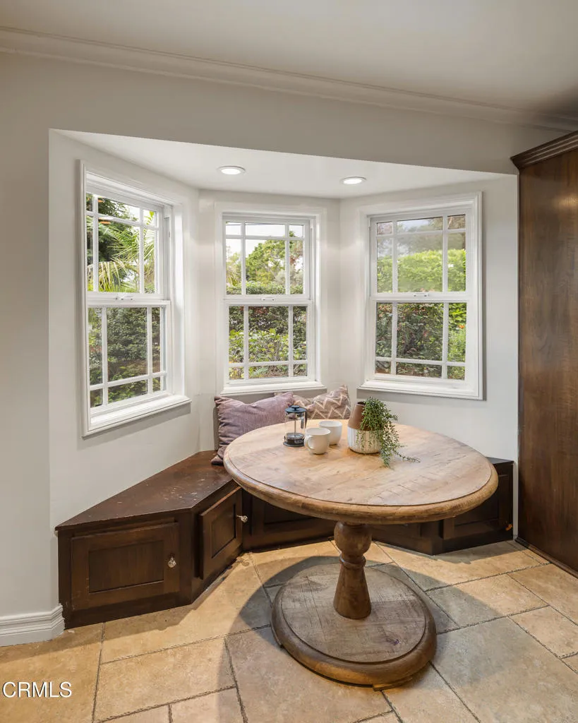 Additional image 88 of 941 Chehalem Road, La Canada Flintridge, CA 91011