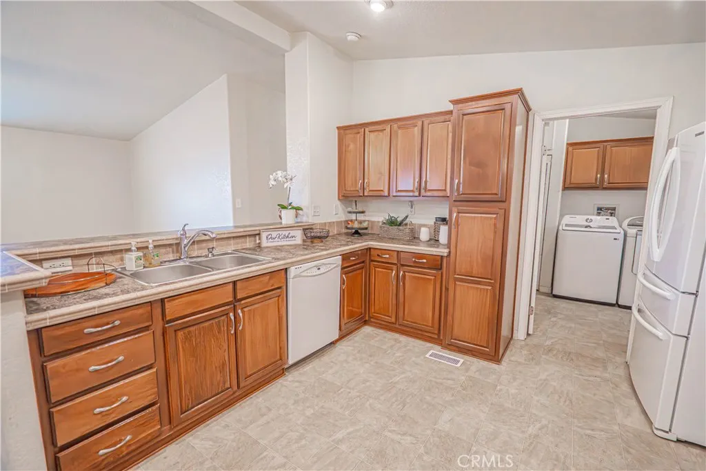 Additional image 4 of 1501 E Avenue I Unit 147, Lancaster, CA 93535