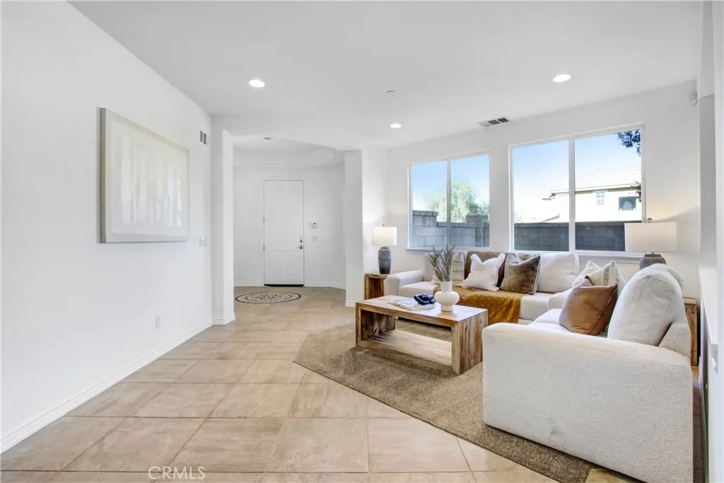 Additional image 9 of 15562 Sicily Lane, Fontana, CA 92336