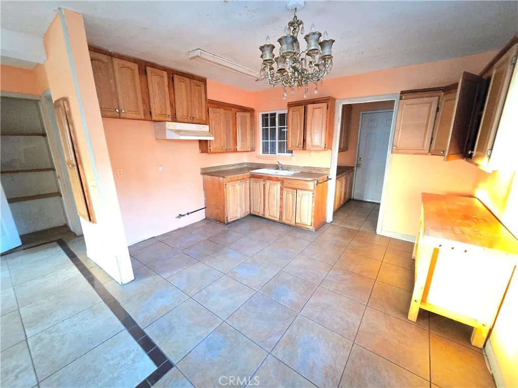 Additional image 16 of 2821 6th, Riverside, CA 92507